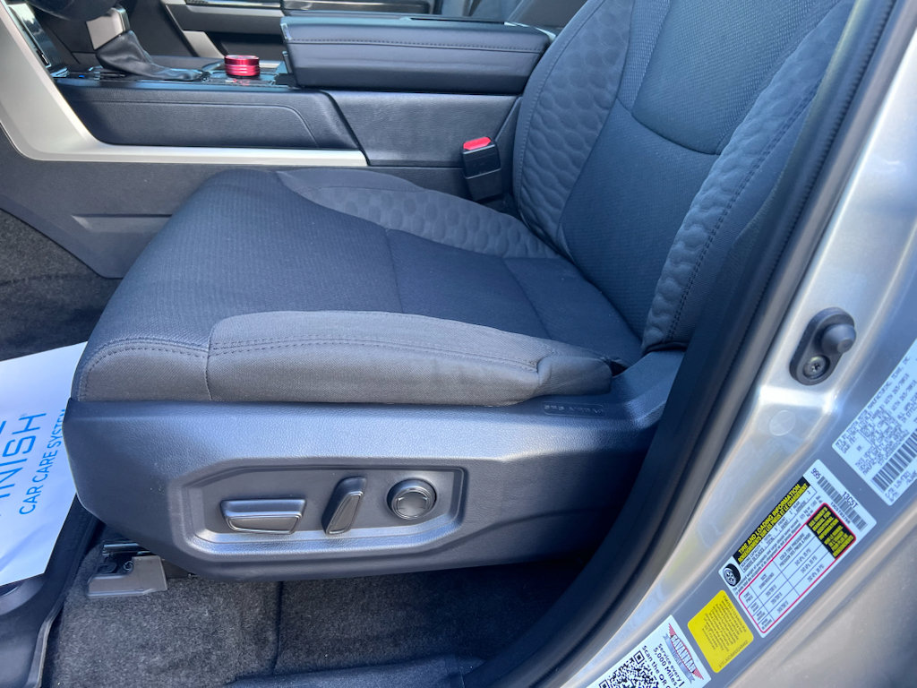 Used 2025 Toyota Tundra SR5 w/ SR5 Convenience Package AWD/4WD image 23