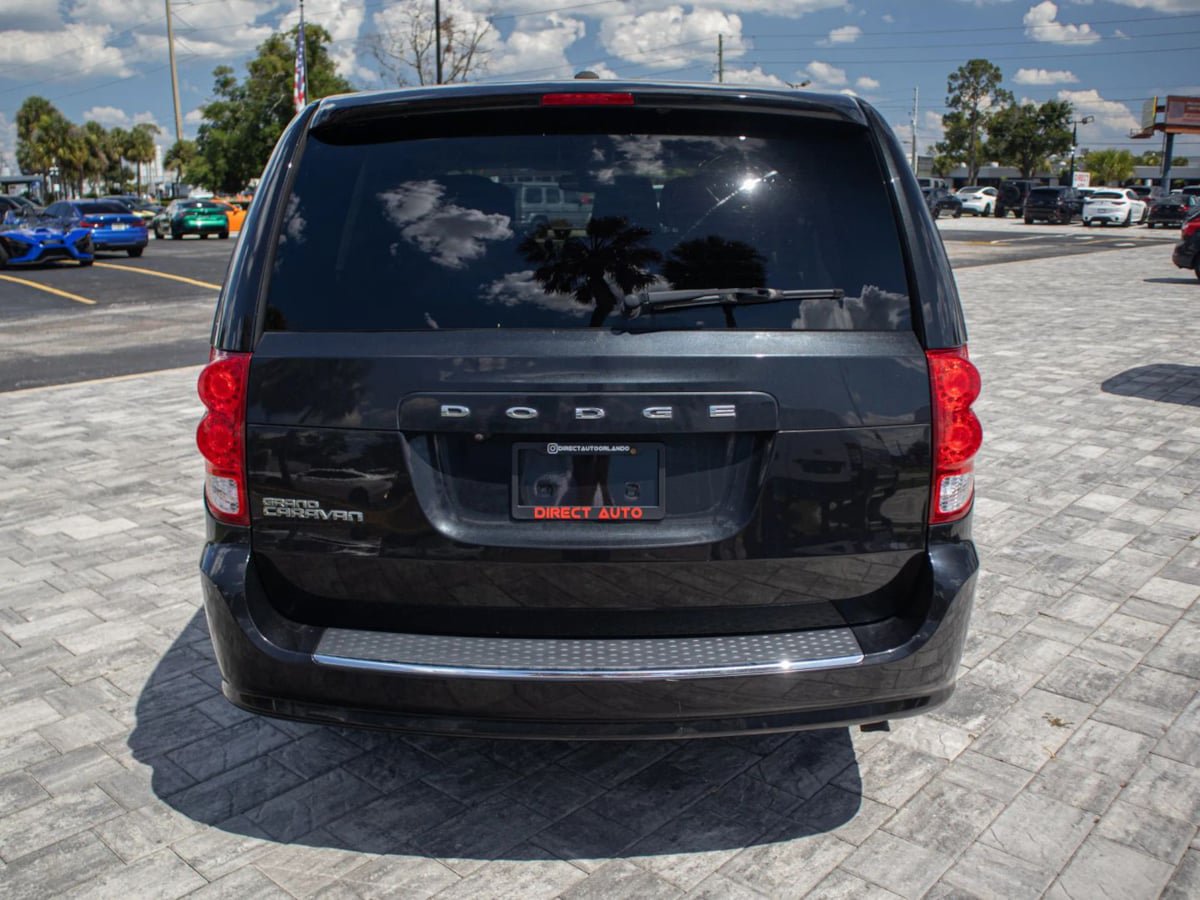 Used 2019 Dodge Grand Caravan SE w/ UConnect Hands-Free Group FWD image 6