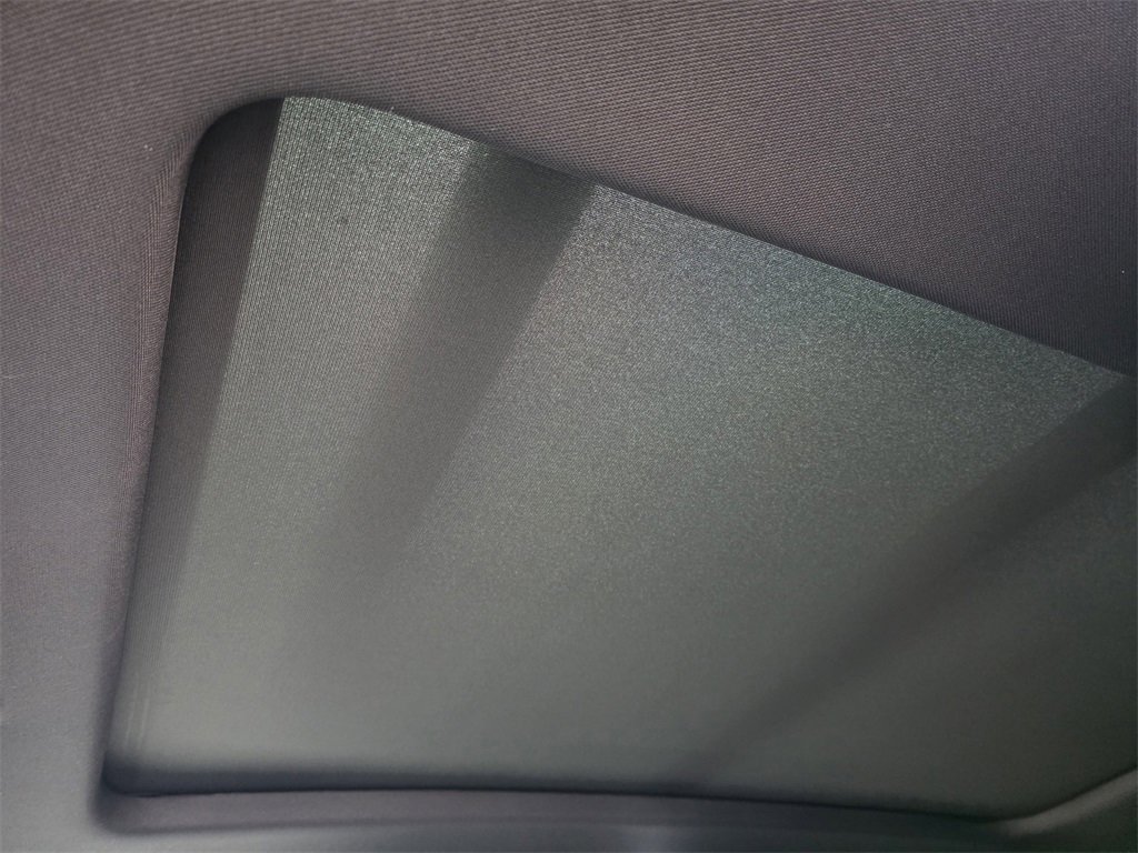 New 2026 Volkswagen Atlas Cross Sport SE image 18