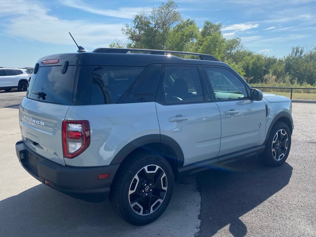 Used 2021 Ford Bronco Sport Outer Banks AWD/4WD image 5