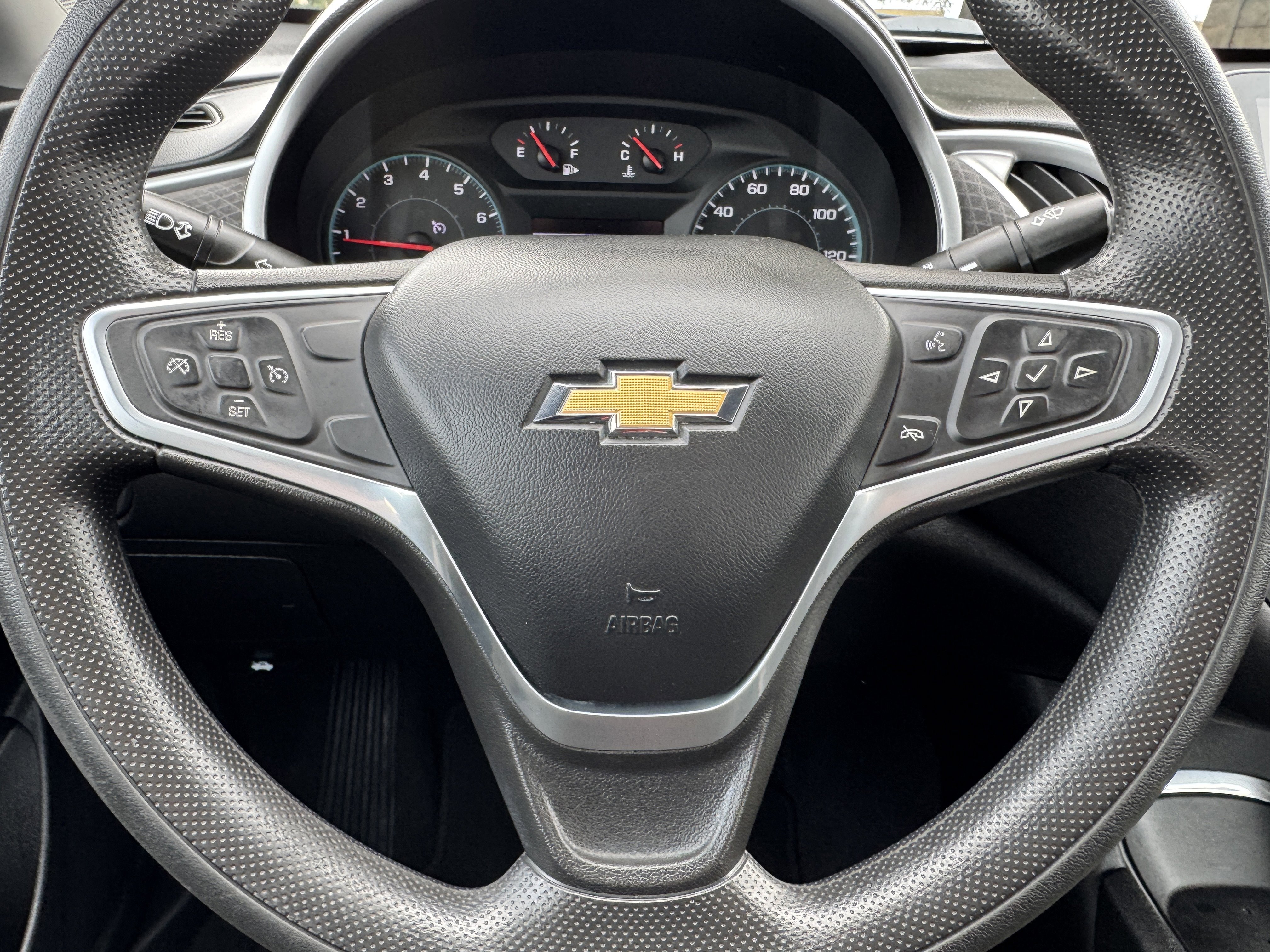 Used 2022 Chevrolet Malibu LT image 33