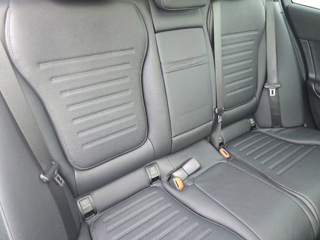 Certified 2025 Mercedes-Benz C 43 AMG 4MATIC Sedan image 21