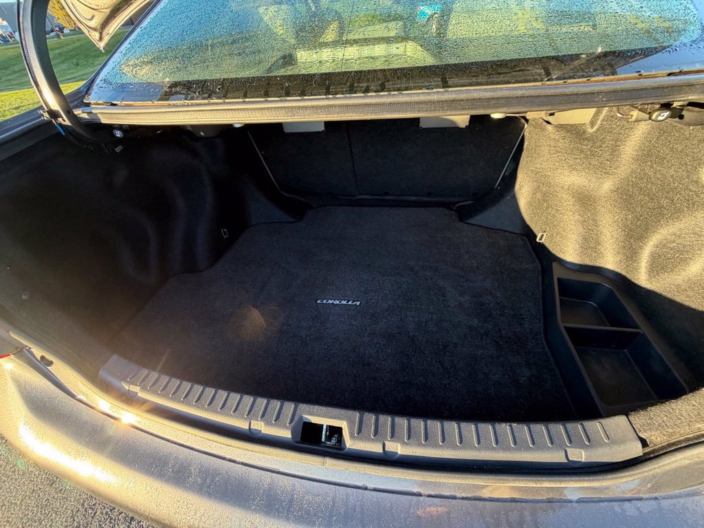 Used 2009 Toyota Corolla LE w/ All Weather Guard Pkg FWD image 38