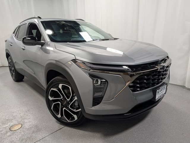 New 2026 Chevrolet Trax RS w/ Driver Confidence Package FWD image 2