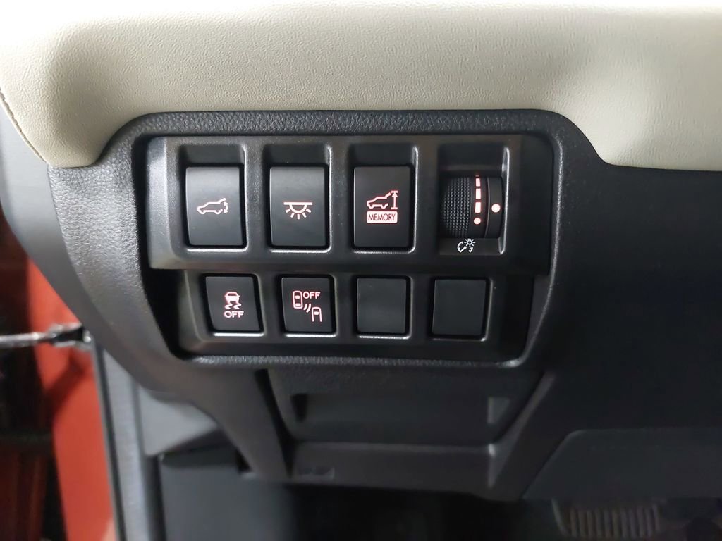 Used 2022 Subaru Ascent Limited w/ Technology Package image 26