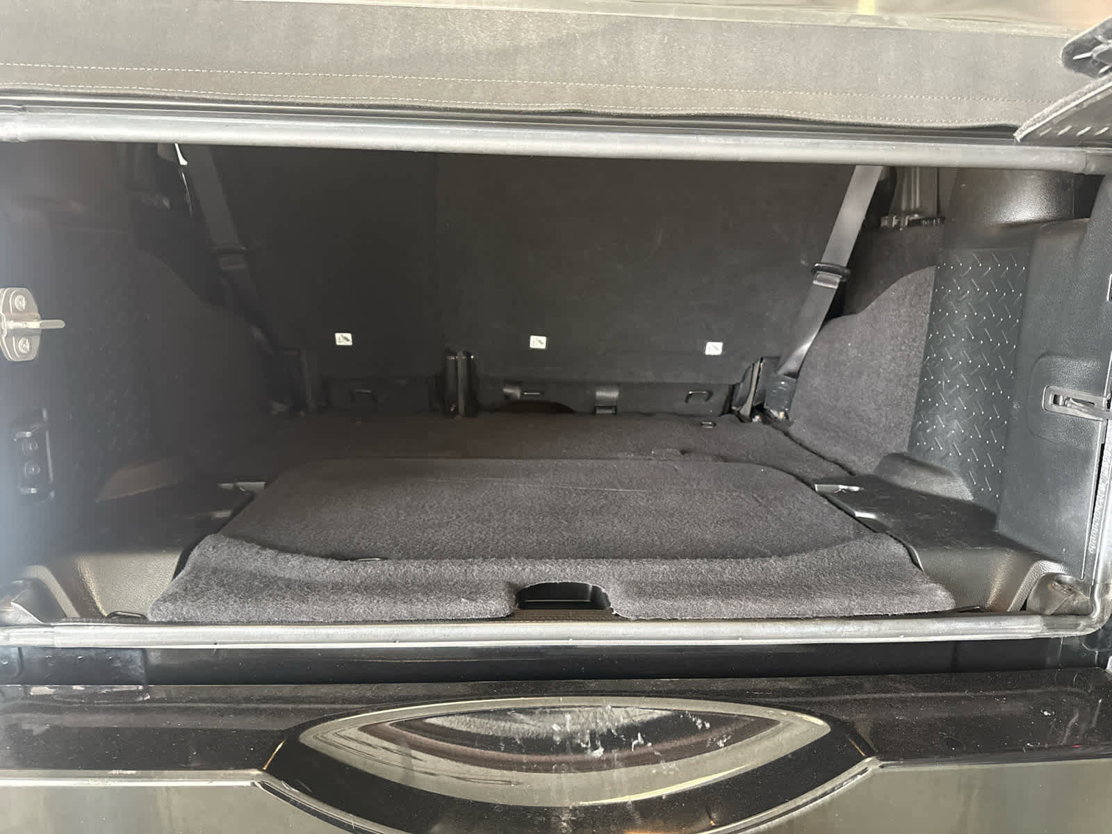 Used 2016 Jeep Wrangler Unlimited Sahara w/ Dual Top Group image 21