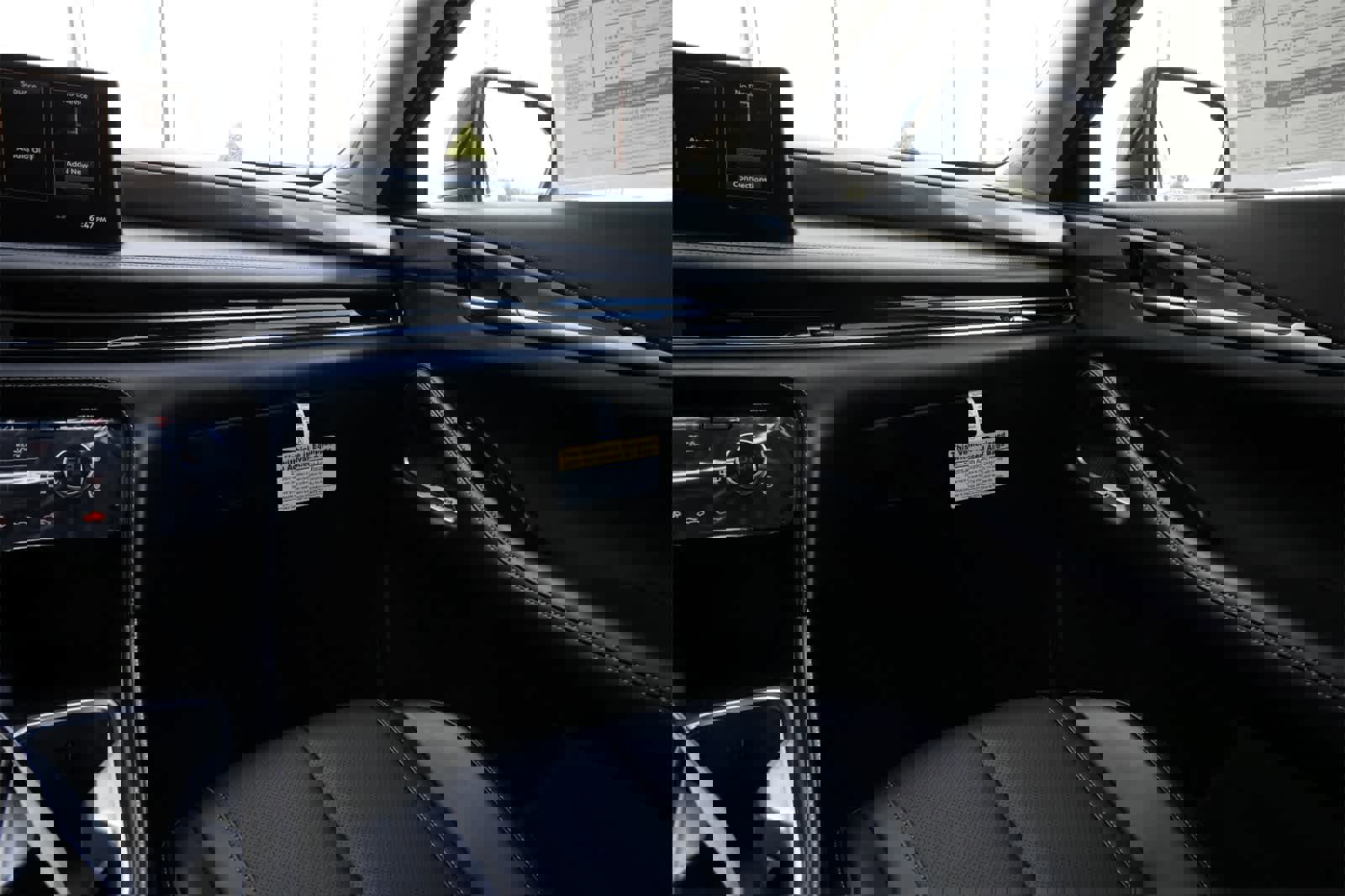 New 2026 INFINITI QX60 Luxe image 8