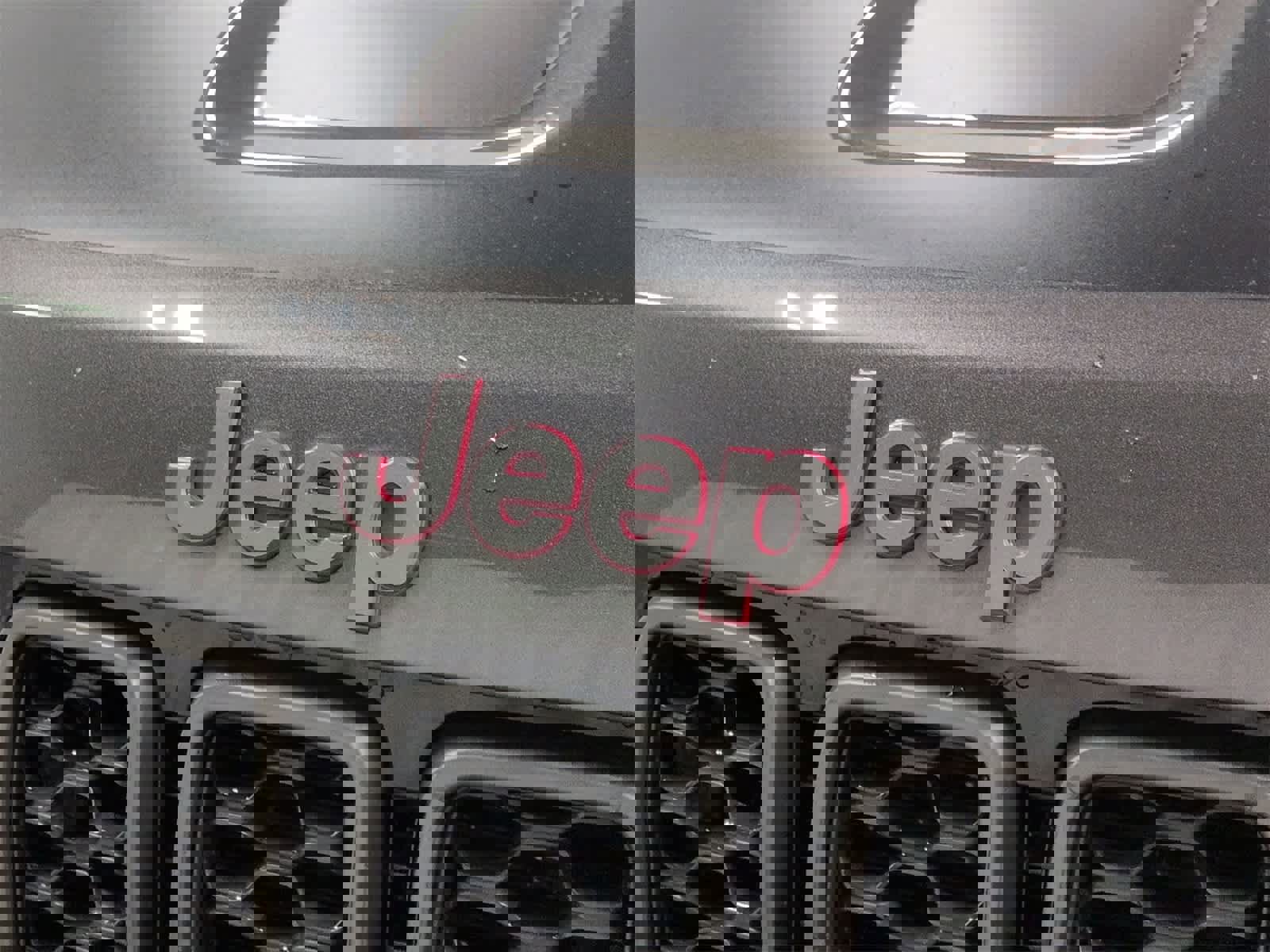 Certified 2019 Jeep Grand Cherokee Trailhawk w/ Interior Metal Package image 13