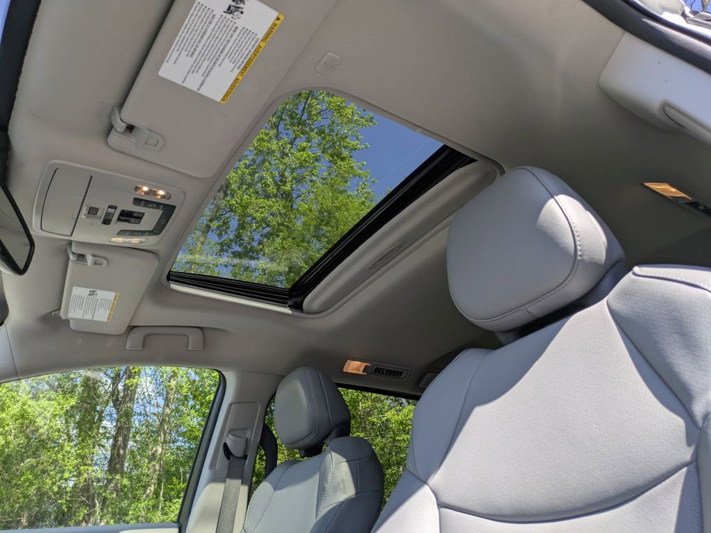 Used 2023 Toyota Sienna XLE AWD/4WD image 14
