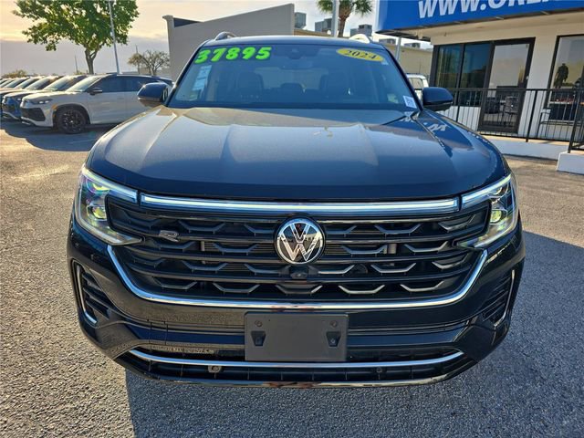 Used 2024 Volkswagen Atlas SEL Premium R-Line image 2
