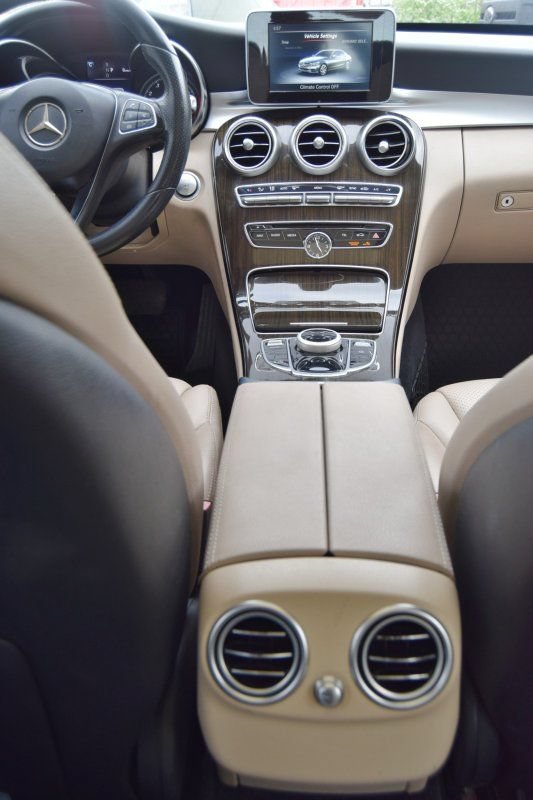 Used 2018 Mercedes-Benz C 300 Sedan w/ Premium Package image 26