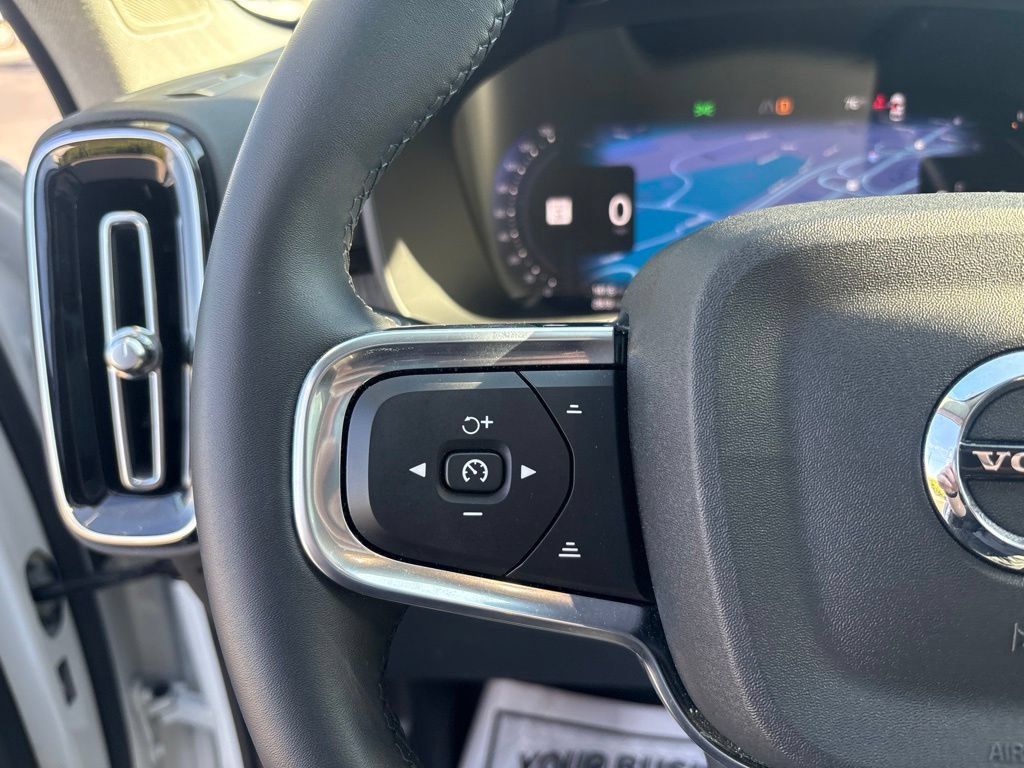 Certified 2024 Volvo XC40 B5 Plus w/ Protection Package Premier AWD/4WD image 20