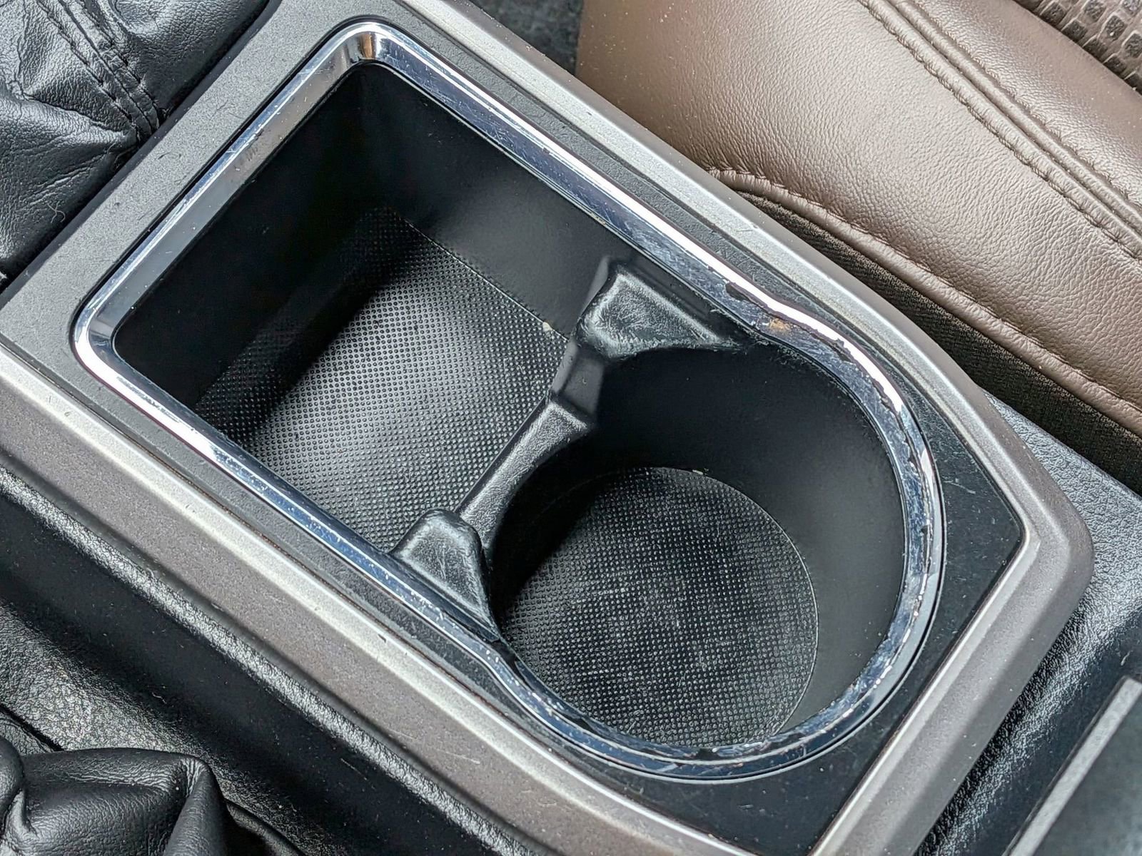 Used 2019 Toyota Tacoma Limited image 24
