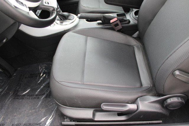 Used 2019 Volkswagen Beetle 2.0T SE w/ SE Premium Package FWD image 14