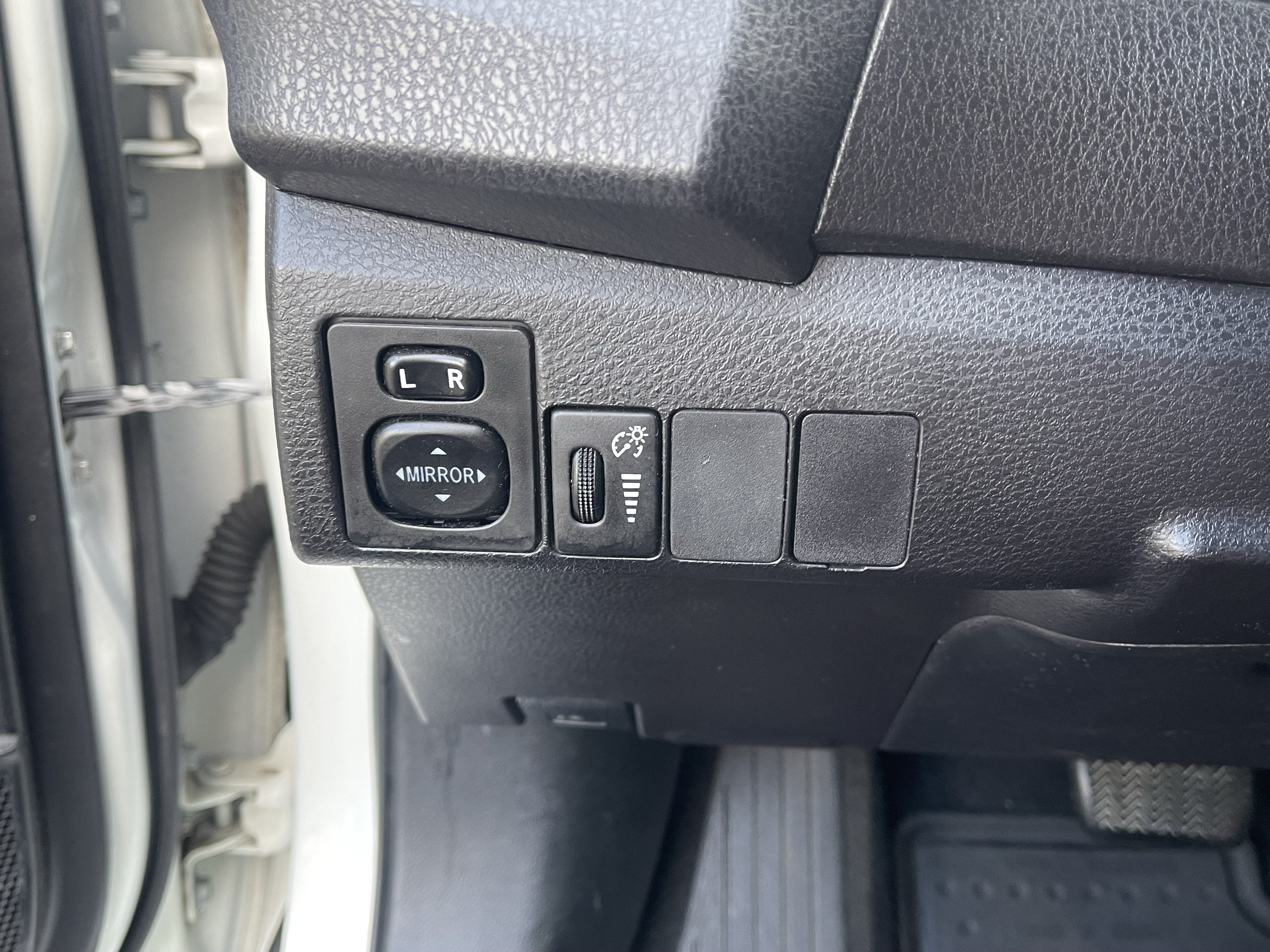 Used 2015 Toyota Corolla S FWD image 24