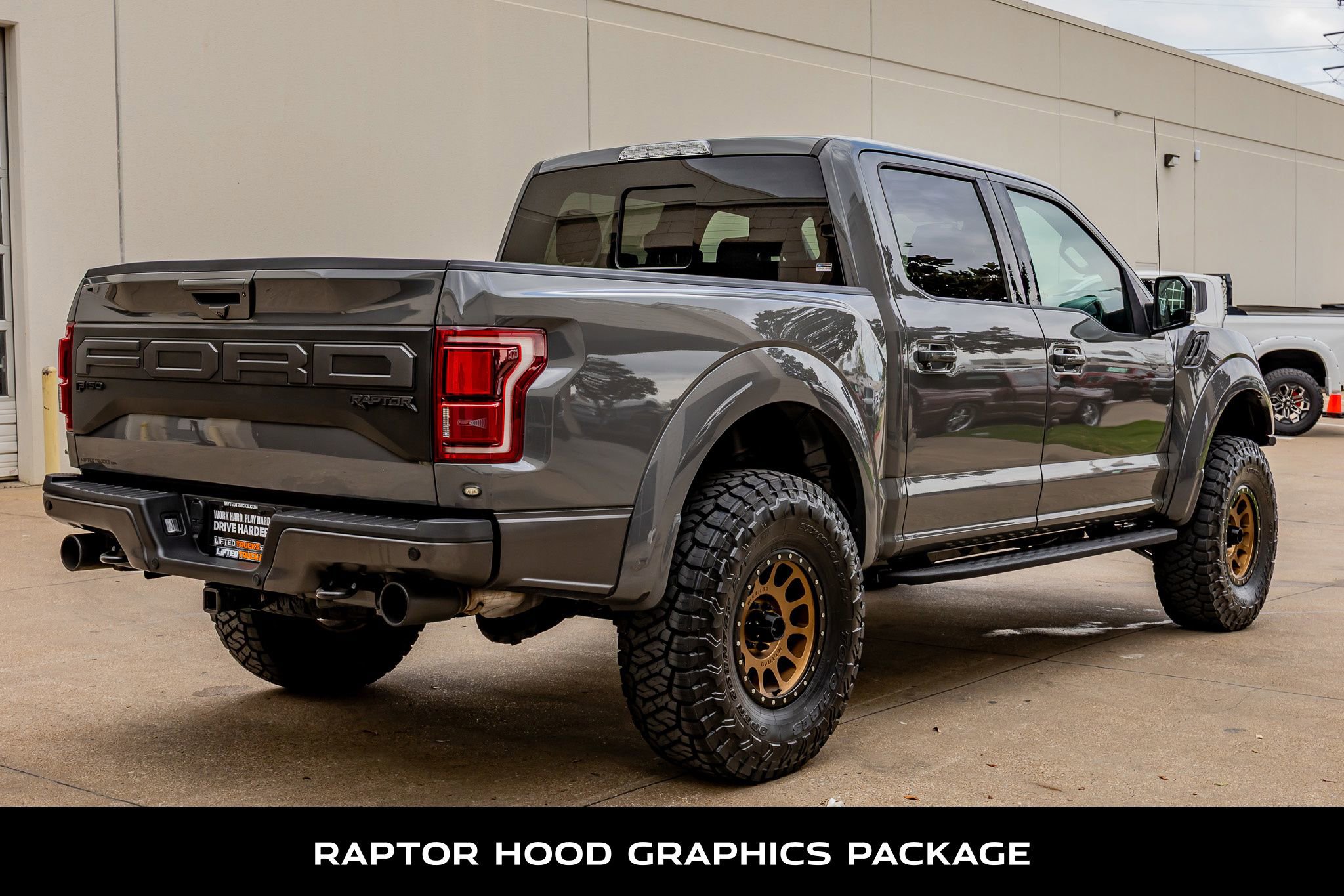 Used 2020 Ford F150 Raptor w/ Equipment Group 802A Luxury image 9