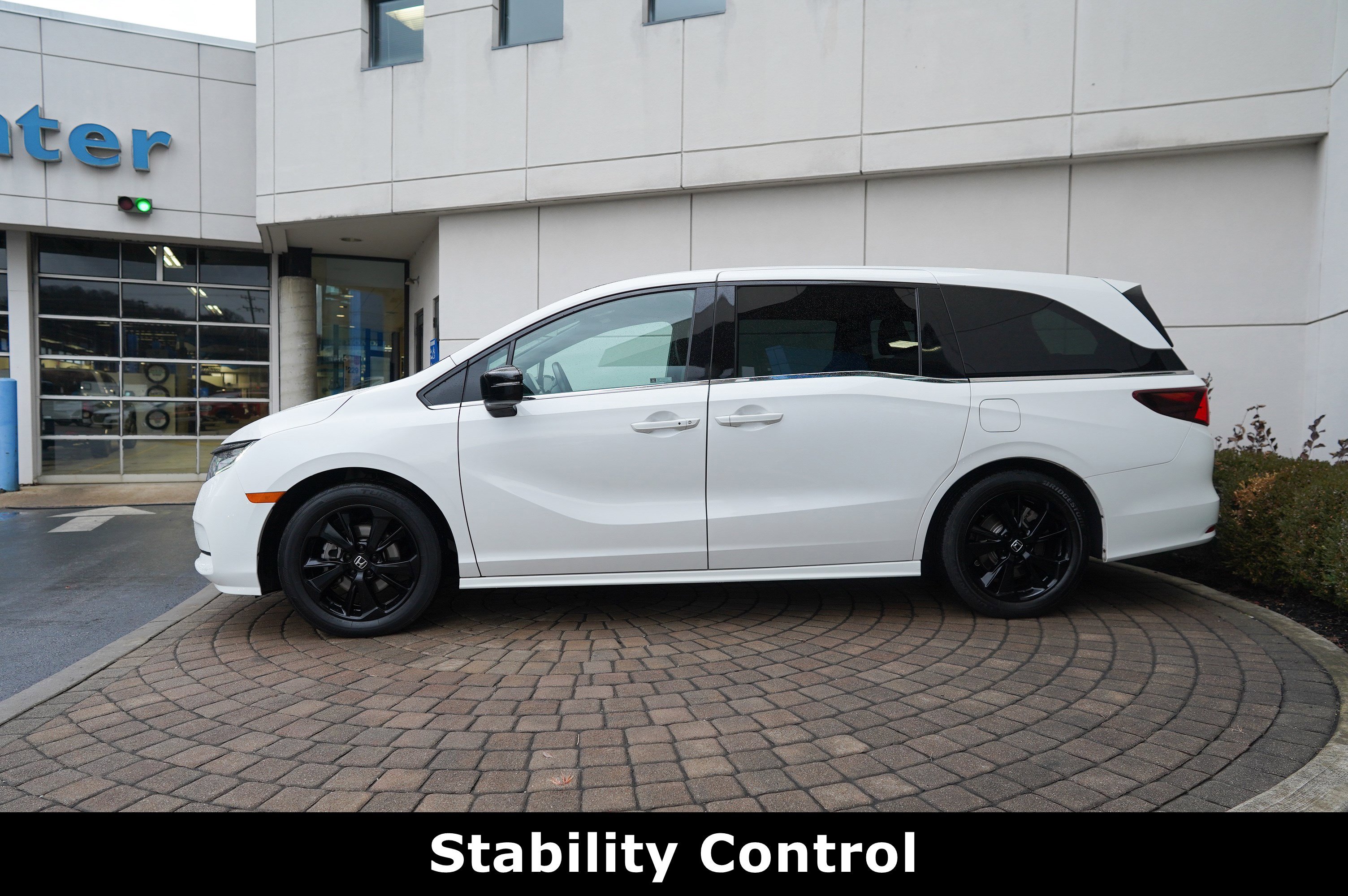 Used 2023 Honda Odyssey Sport image 19