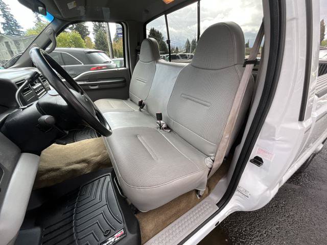 Used 2000 Ford F250 2WD Regular Cab Super Duty image 9