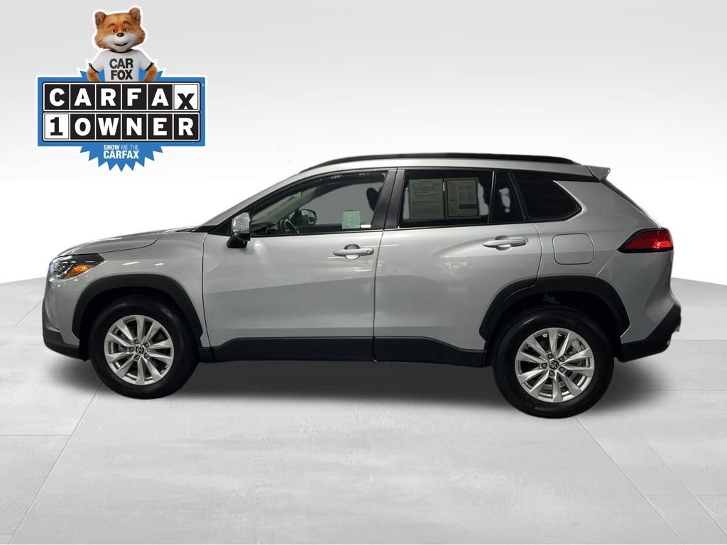 Certified 2023 Toyota Corolla Cross LE FWD image 2