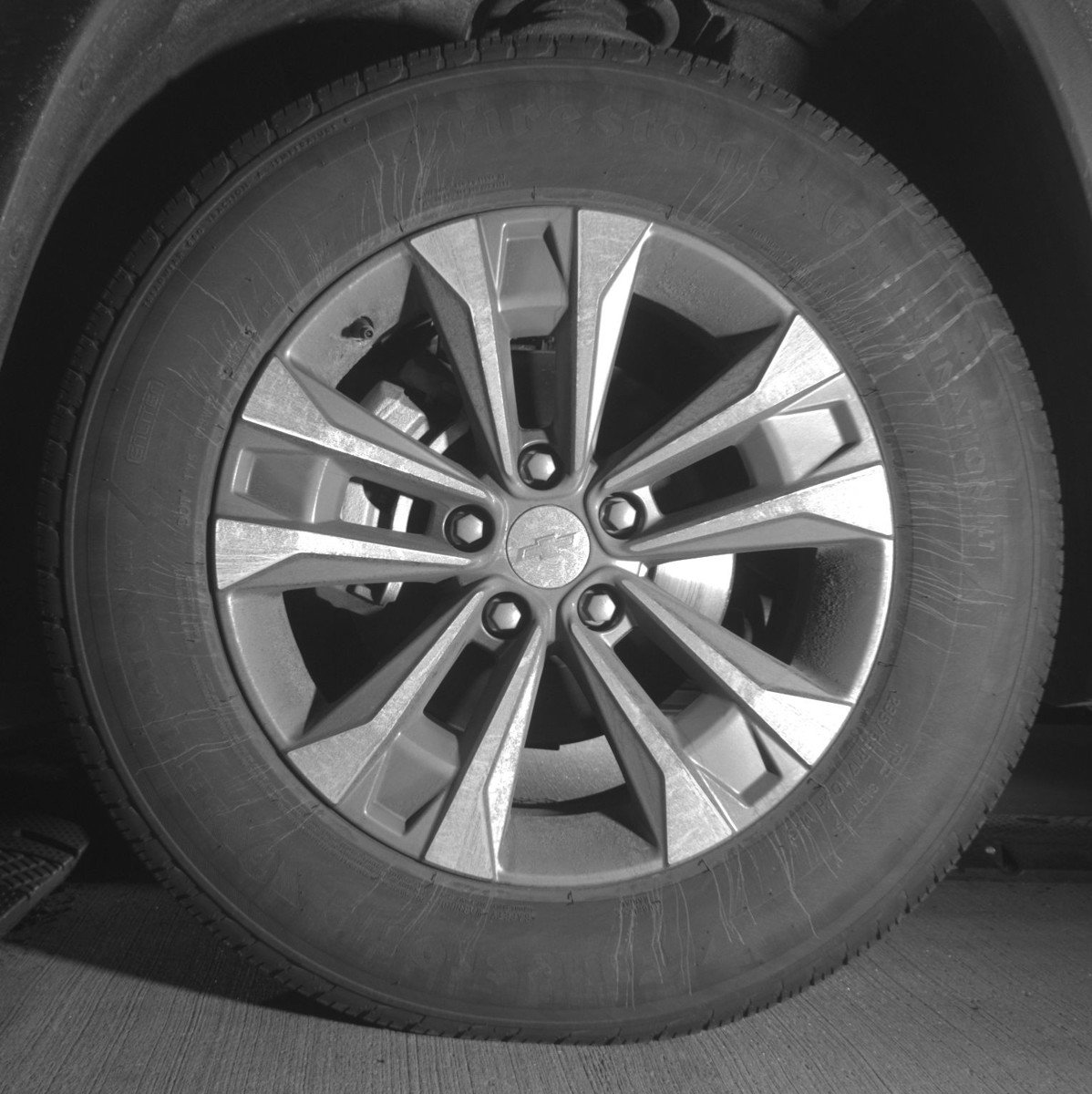 Used 2025 Chevrolet Equinox LT FWD image 12