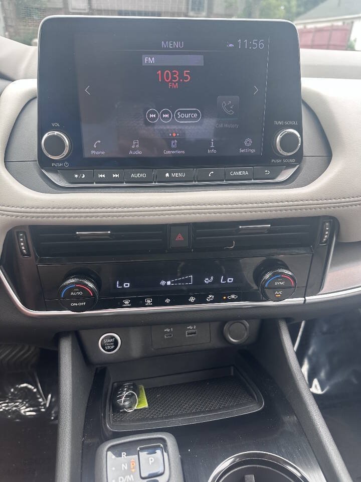 Used 2021 Nissan Rogue SV AWD/4WD image 16