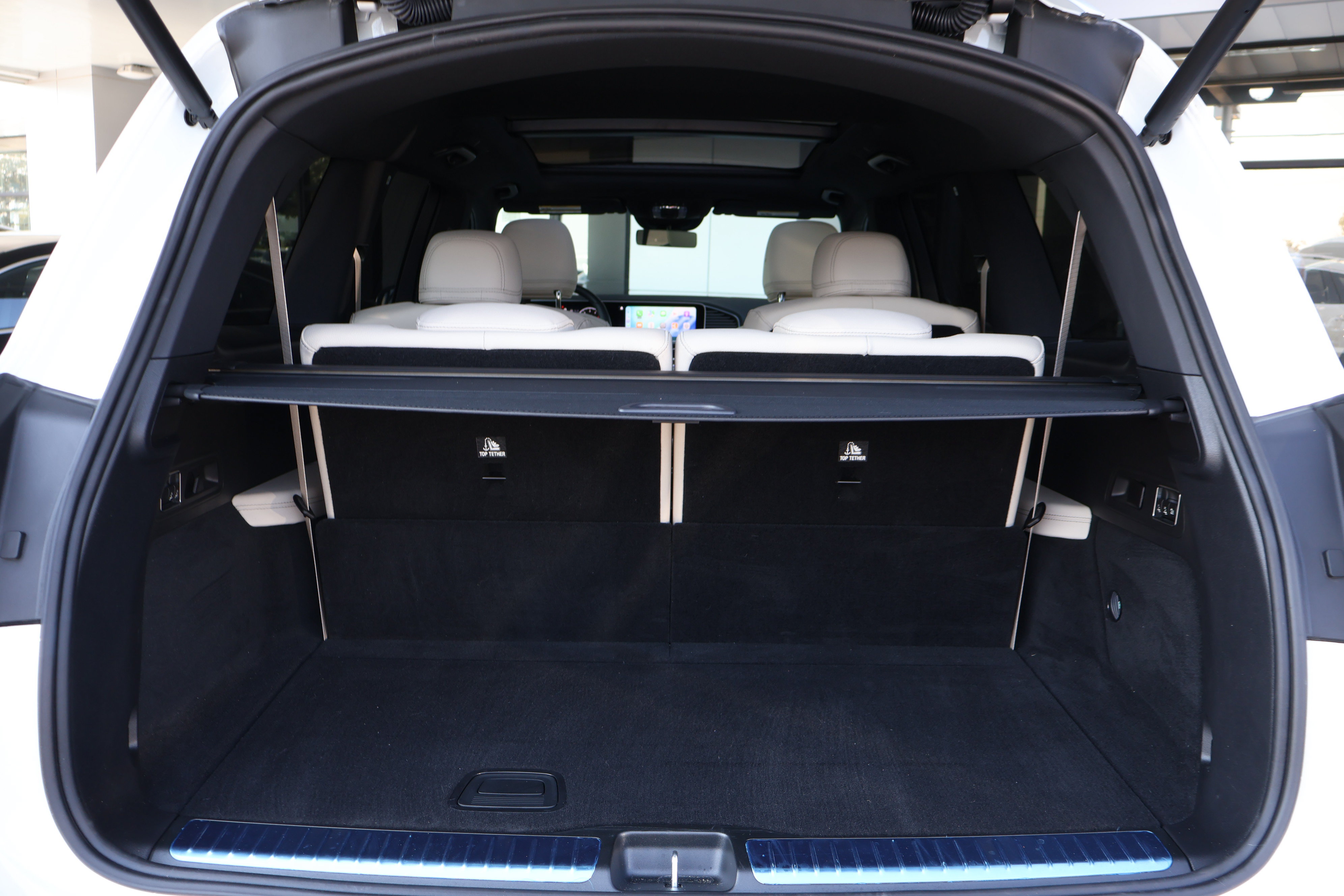 Used 2025 Mercedes-Benz GLS 450 4MATIC image 24