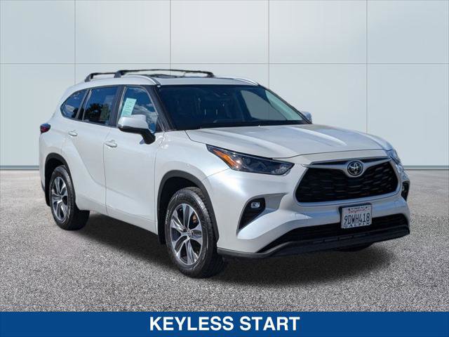 Used 2023 Toyota Highlander XLE image 7
