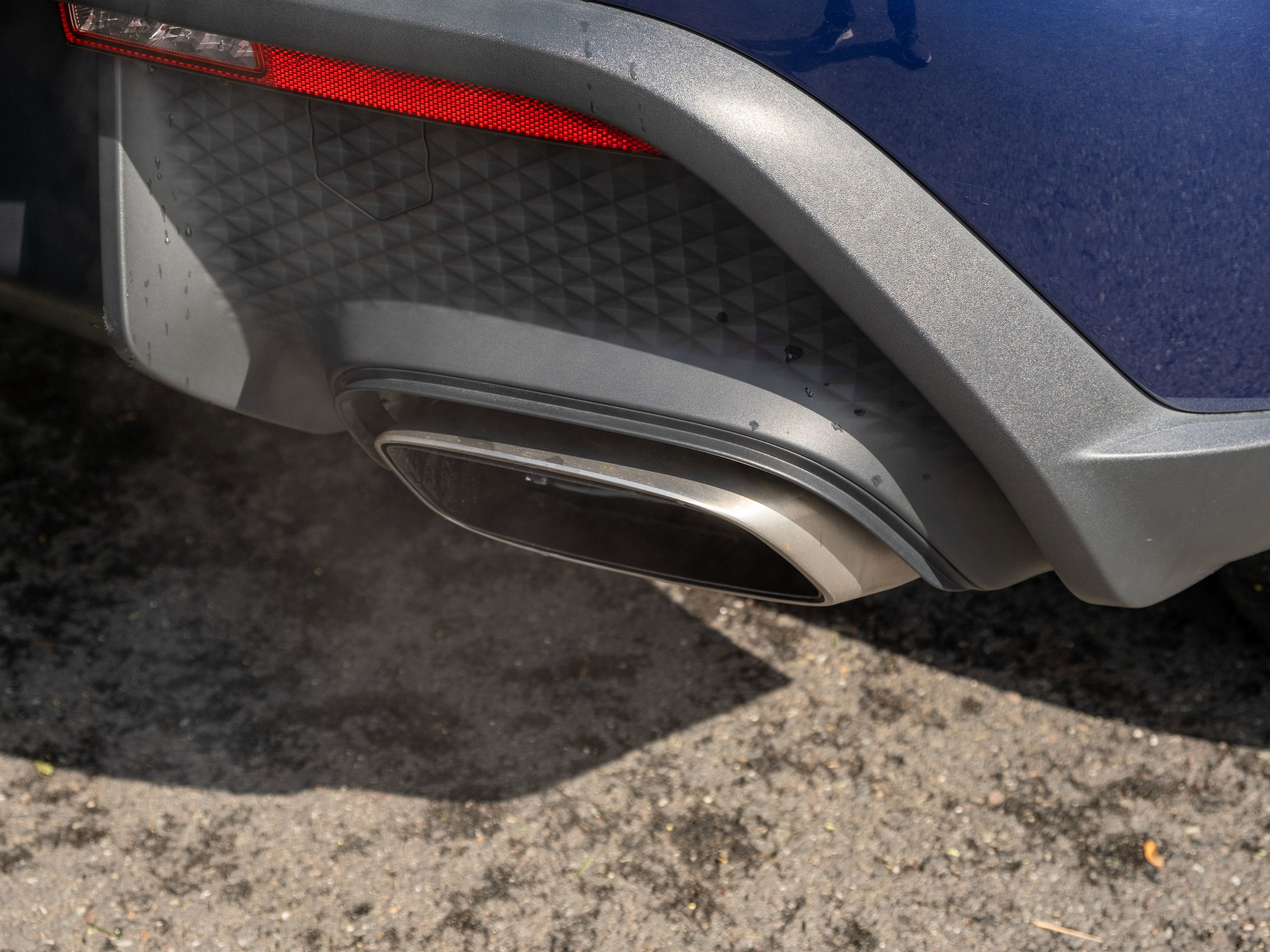 Certified 2023 Porsche Macan AWD/4WD image 20