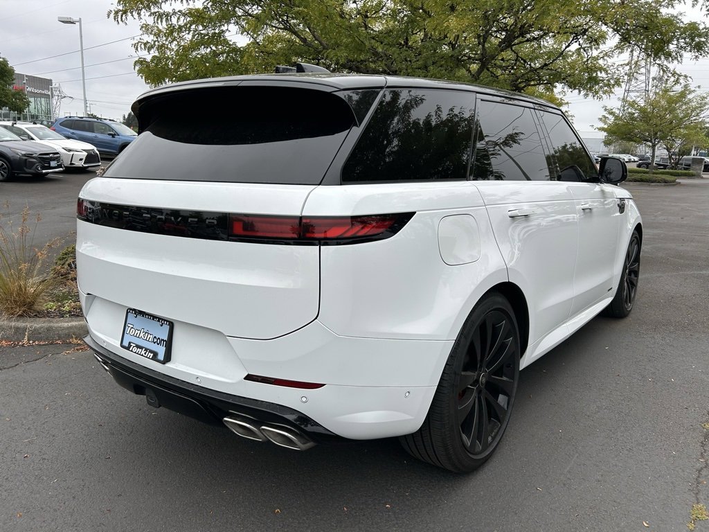 Used 2025 Land Rover Range Rover Sport Autobiography image 5