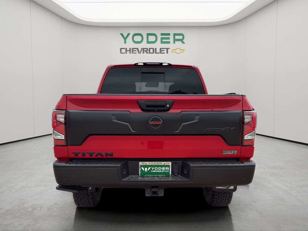 Used 2021 Nissan Titan PRO-4X w/ Pro-4x Convenience Package AWD/4WD image 8