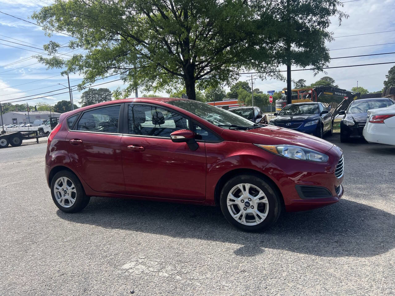 Used 2016 Ford Fiesta SE FWD image 4