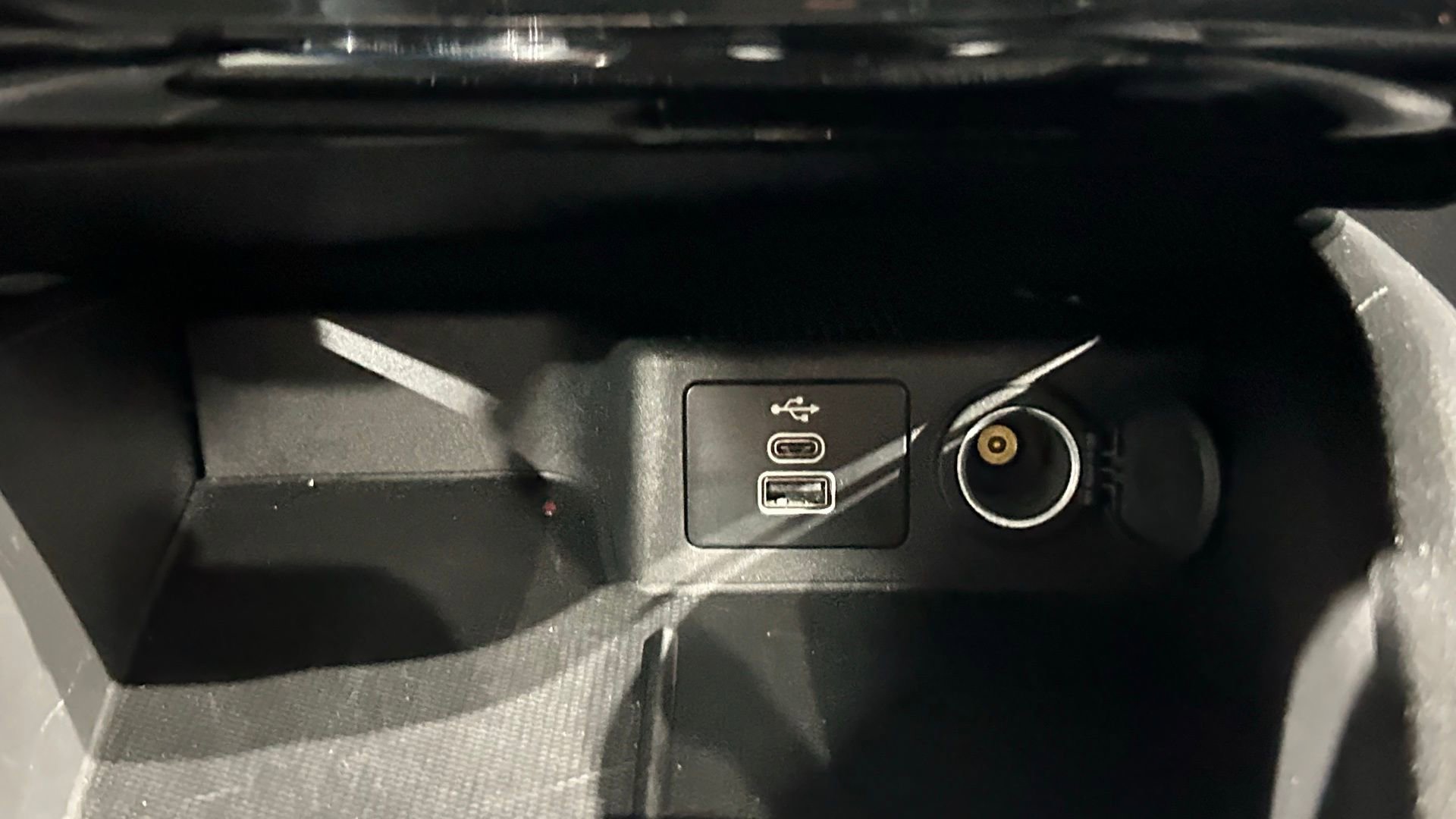 Used 2024 Ford Escape SE FWD image 81