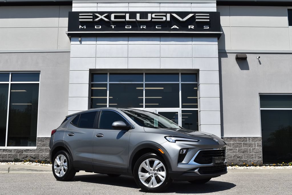 Used 2025 Buick Encore GX Preferred AWD/4WD image 1