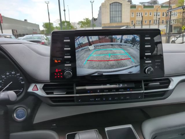 Certified 2023 Toyota Sienna XLE FWD image 23