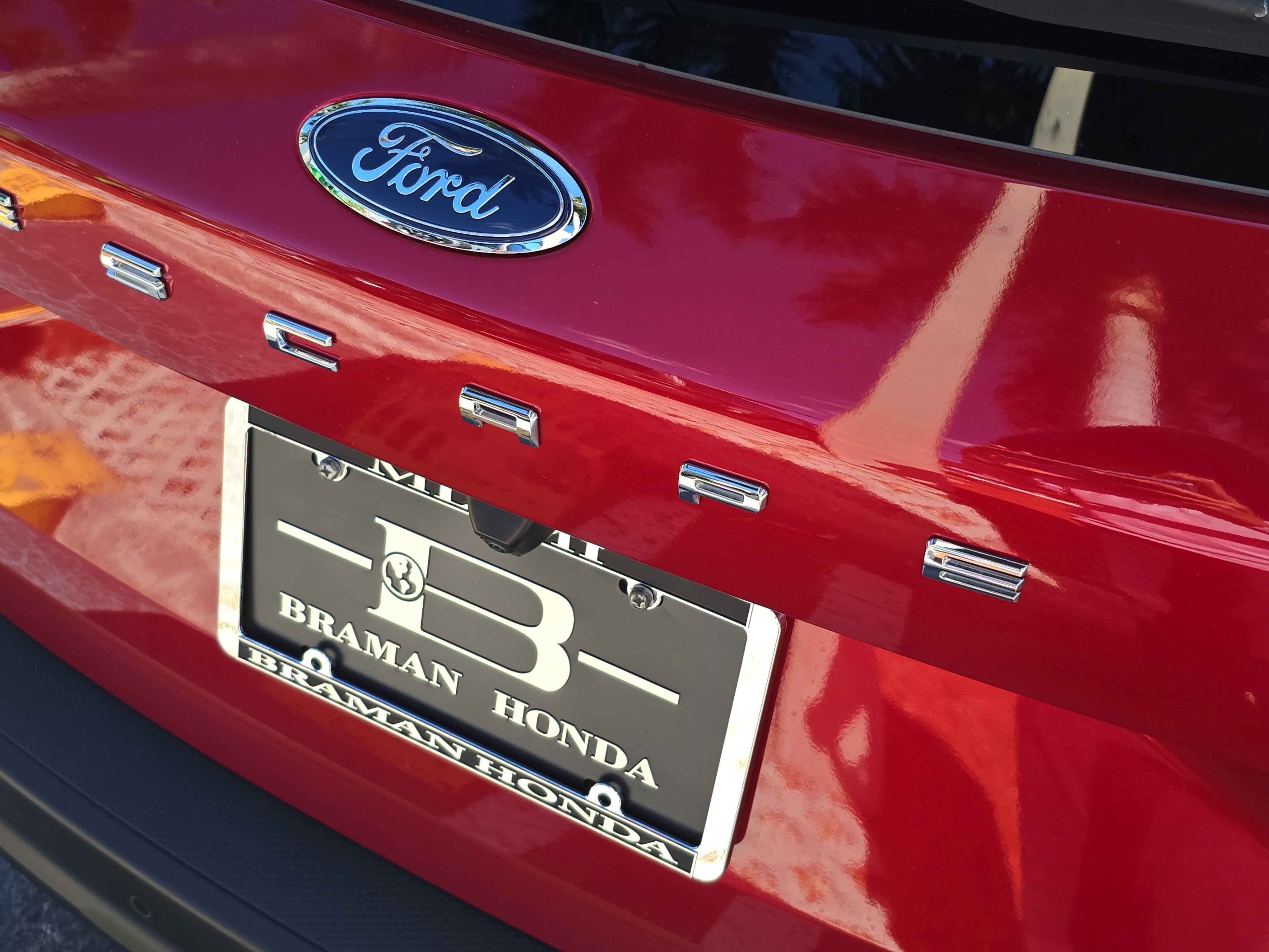 Used 2025 Ford Escape ST-Line w/ Tech Pack #1 image 5