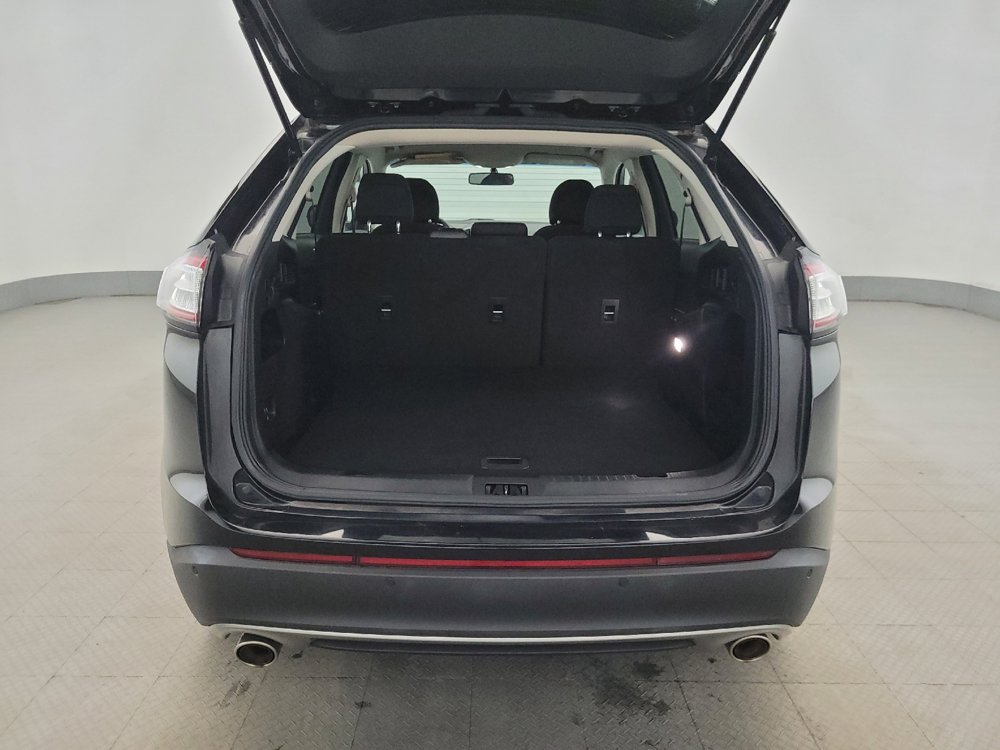 Used 2018 Ford Edge SEL image 29