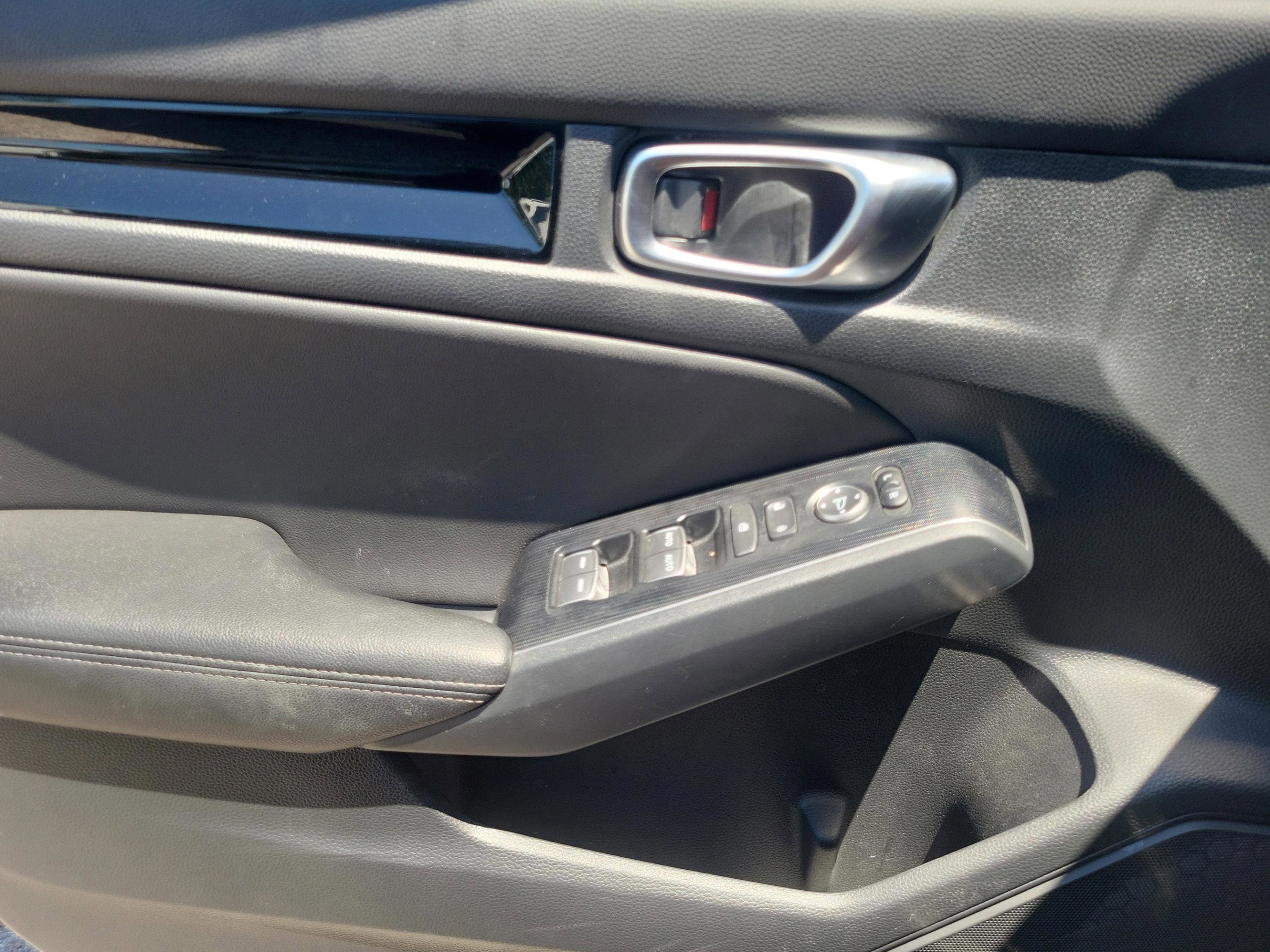 Used 2024 Honda Civic Sport Touring image 11