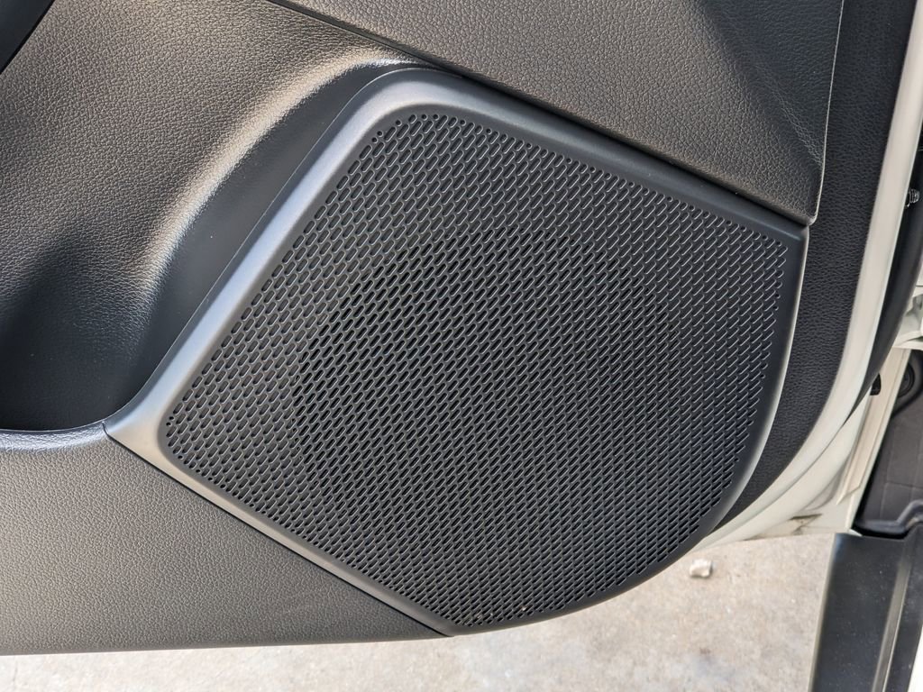 Certified 2025 Kia Soul LX image 21