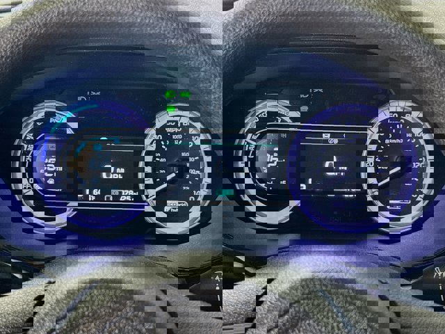 Certified 2021 Kia Niro LX image 12