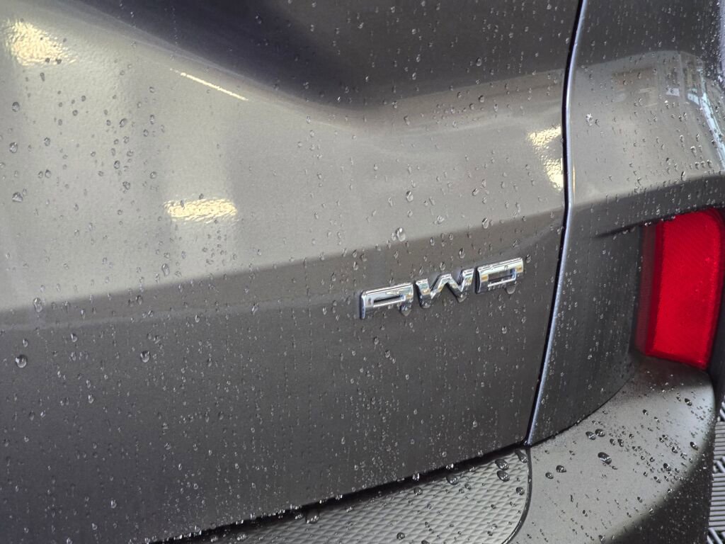 Used 2024 Ford Escape Platinum image 14