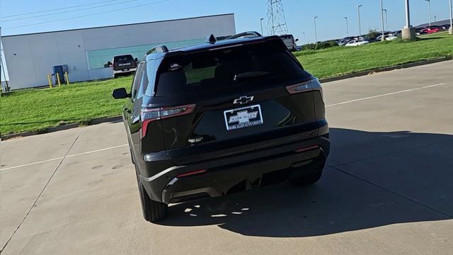 New 2027 Chevrolet Equinox RS w/ Safety and Technology Package FWD image 7