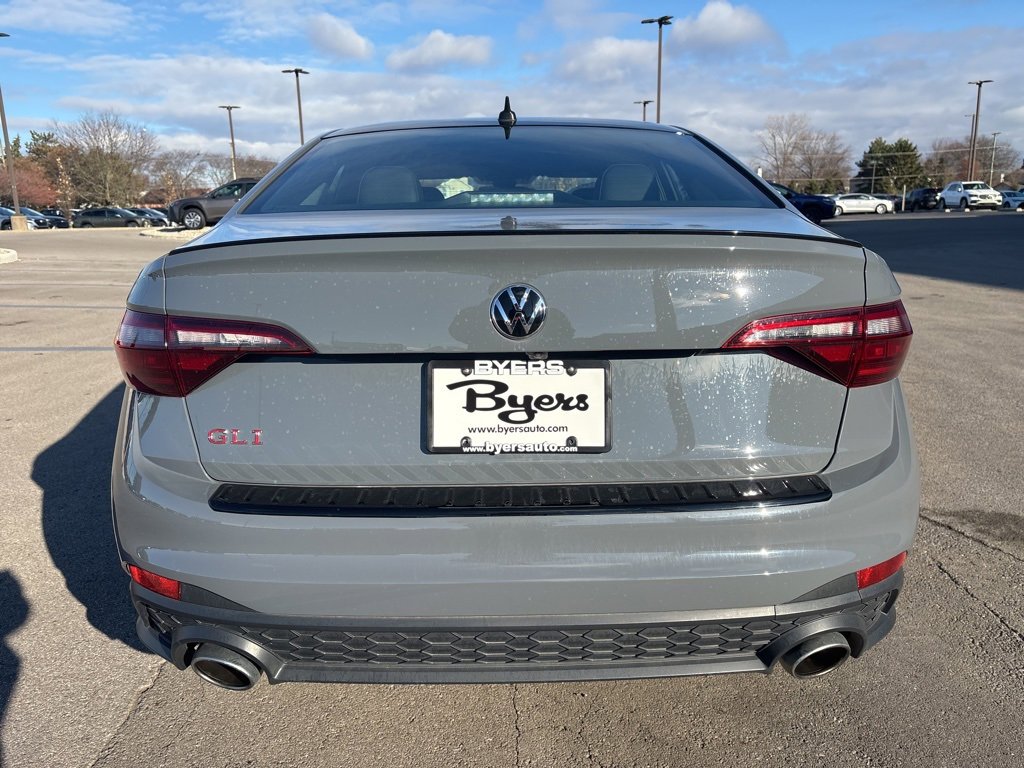 Used 2024 Volkswagen Jetta GLI Autobahn image 4