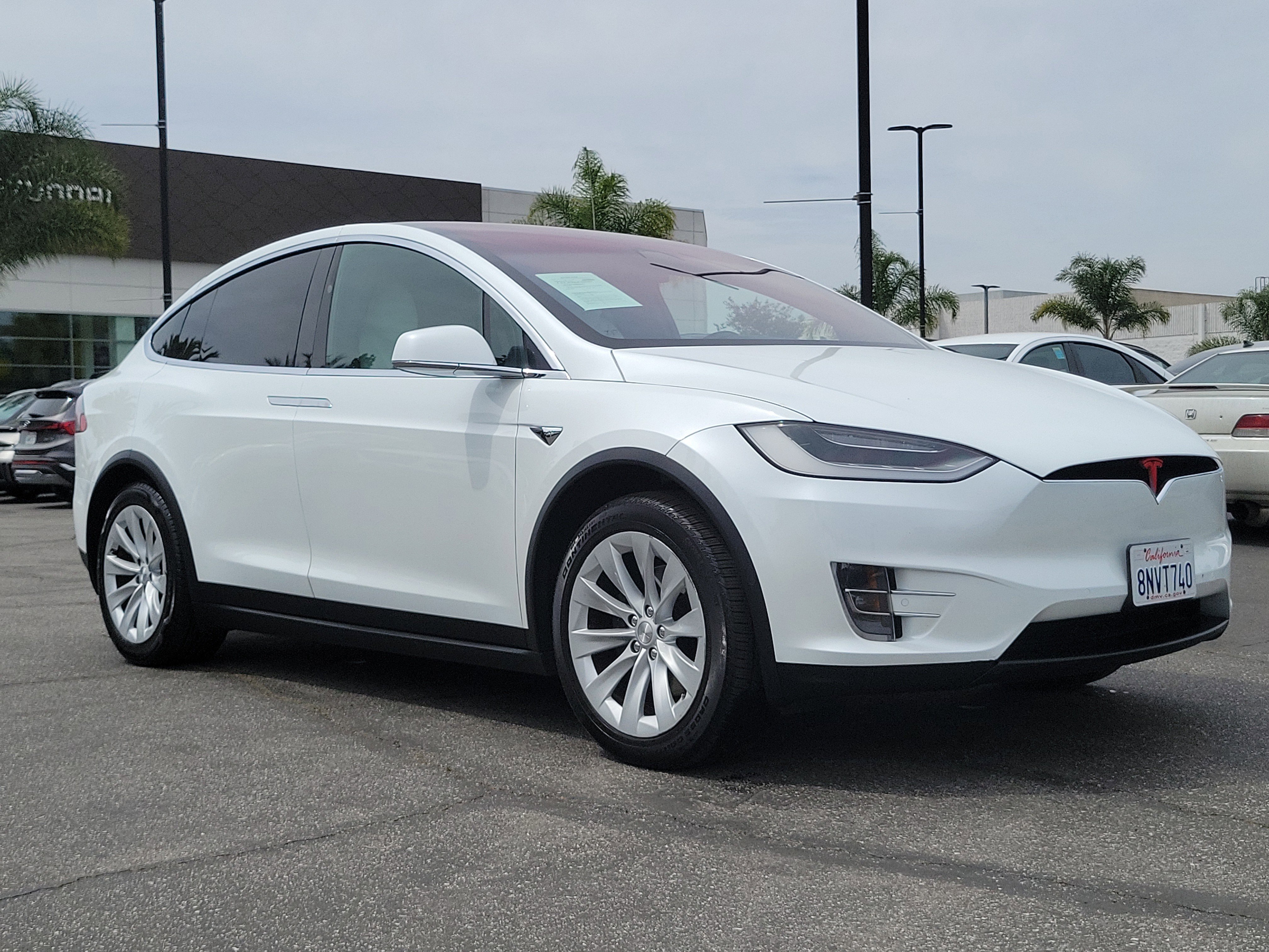 Used 2020 Tesla Model X image 5
