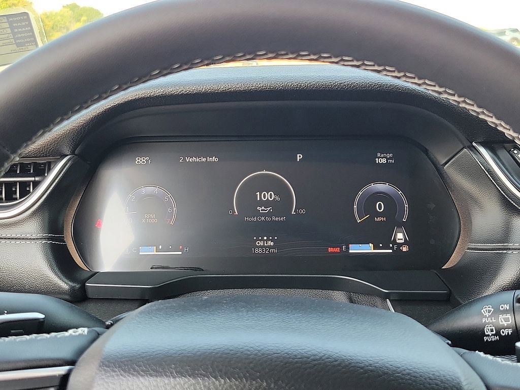 Used 2023 Jeep Grand Cherokee L Laredo image 19