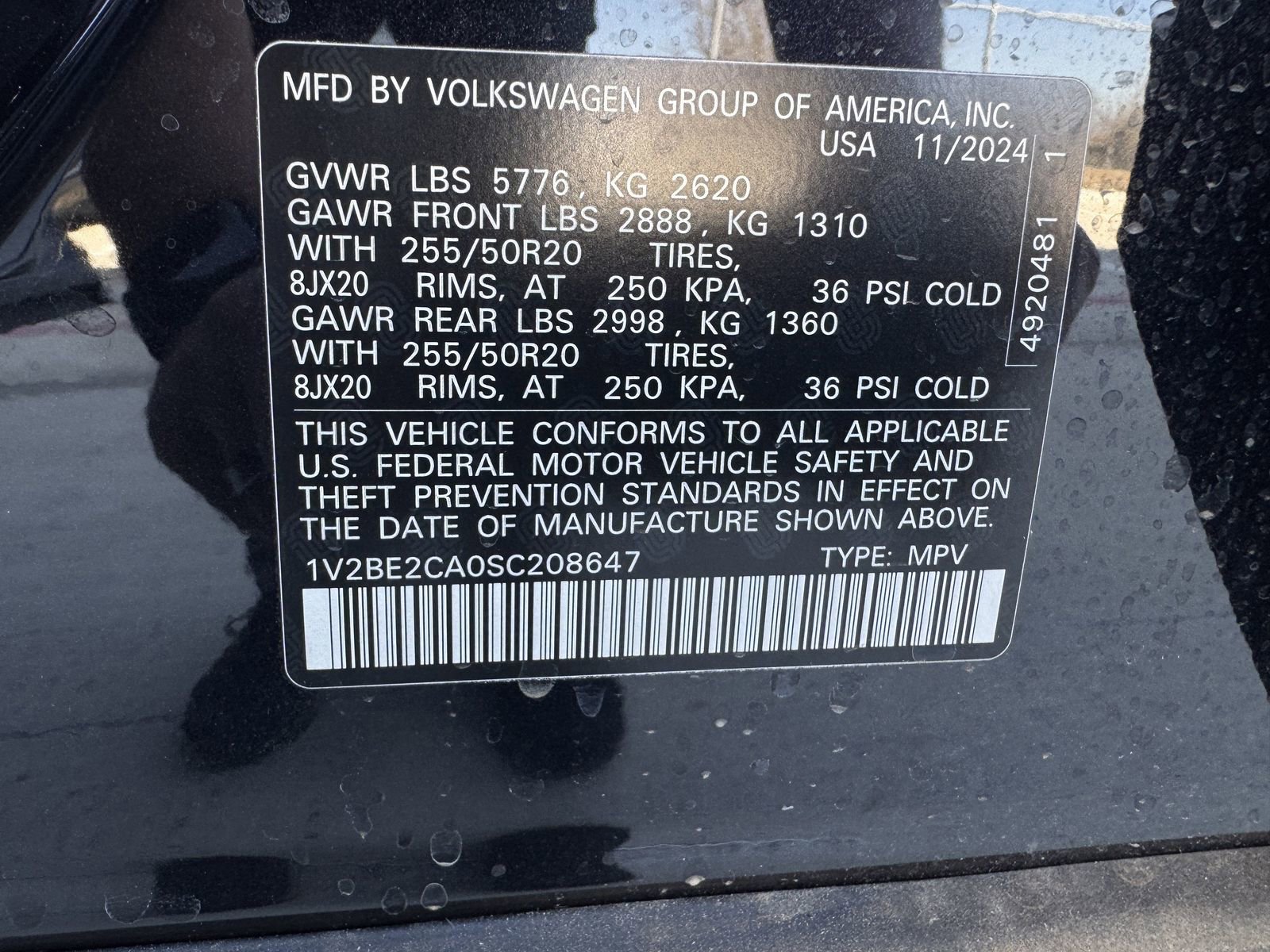 Used 2025 Volkswagen Atlas Cross Sport SEL image 29