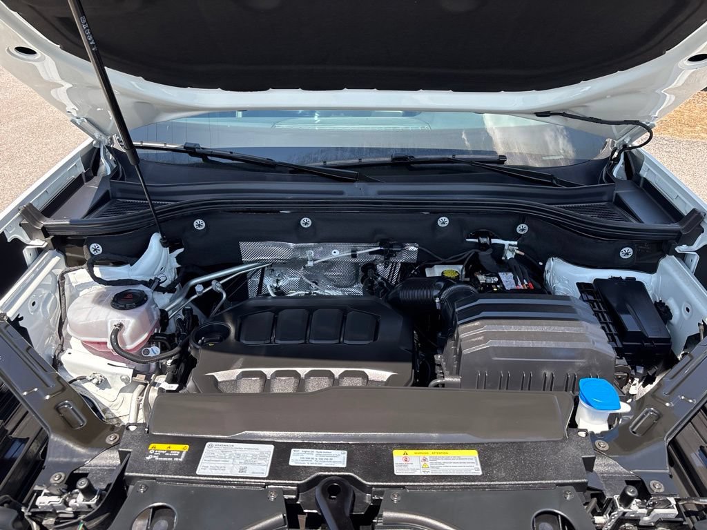 Used 2026 Volkswagen Atlas SE w/ Panoramic Sunroof Package FWD image 12