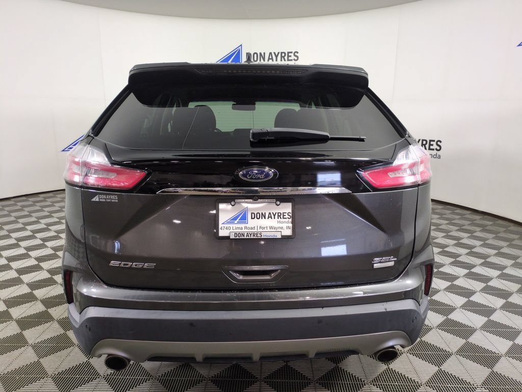 Used 2019 Ford Edge SEL AWD/4WD image 4