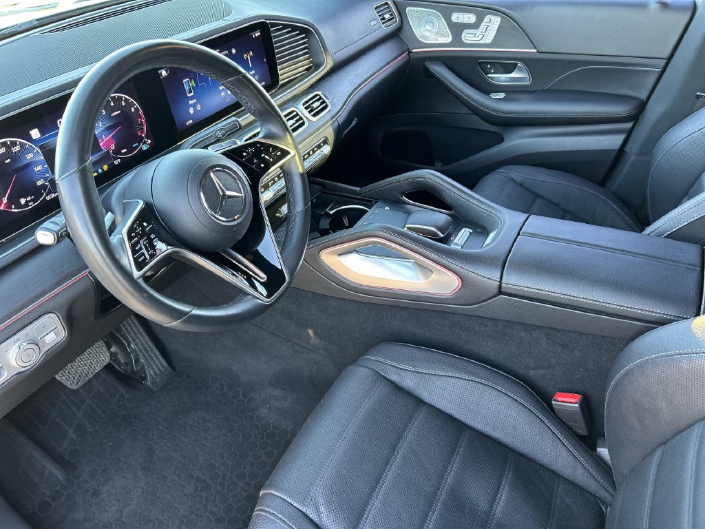 Used 2024 Mercedes-Benz GLS 450 4MATIC image 10