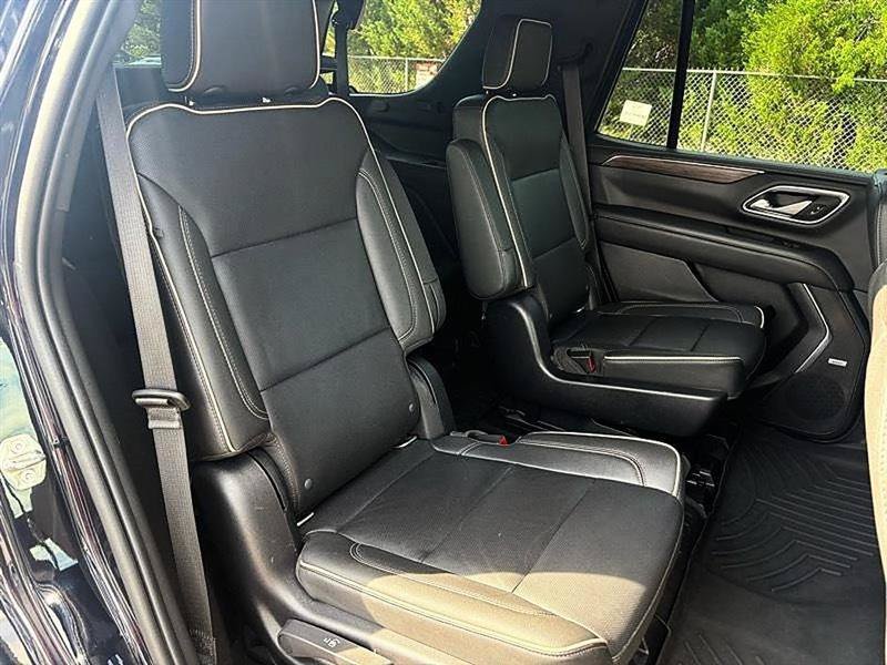 Used 2022 Chevrolet Tahoe Premier w/ Premium Package 2 RWD image 47