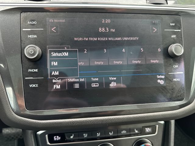 Used 2018 Volkswagen Tiguan SEL AWD/4WD image 25